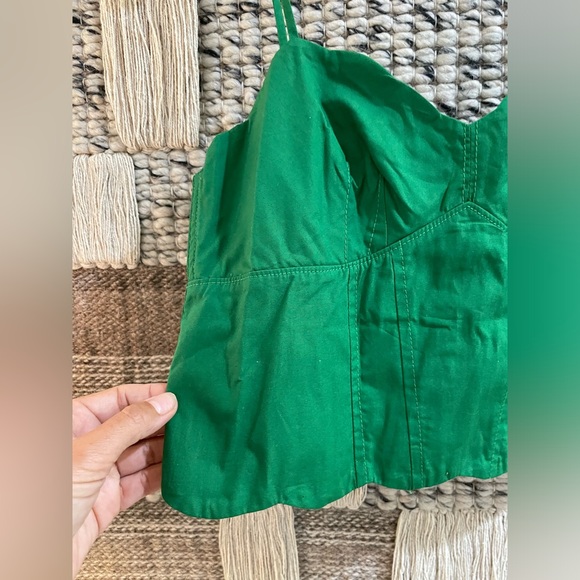 💚 NWT Maeve Anthropologie lead green button front scalloped cropped tank sz 2 - Picture 4 of 10